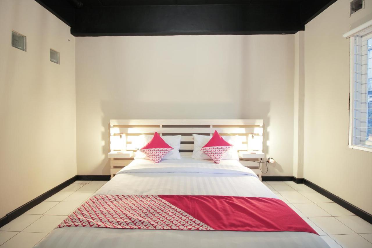 Oyo 260 Home 33 万隆 外观 照片