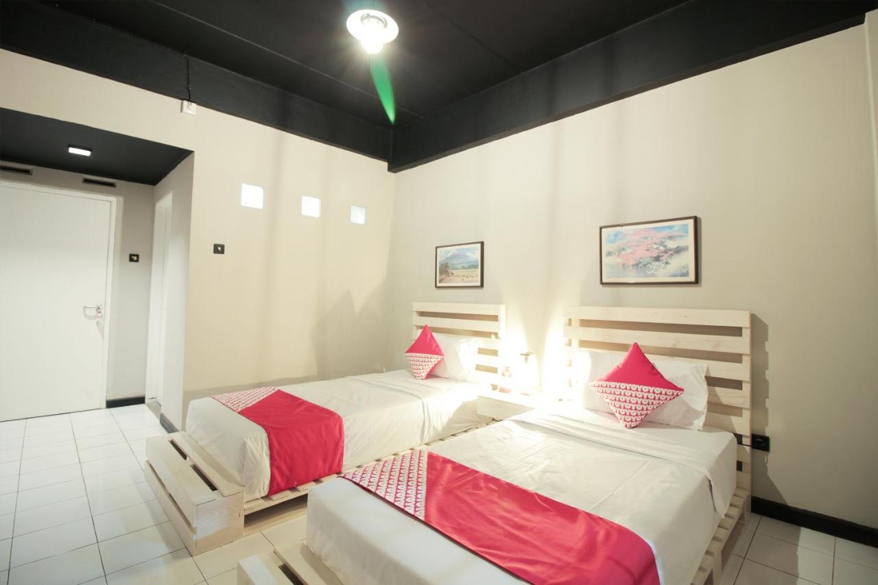 Oyo 260 Home 33 万隆 外观 照片