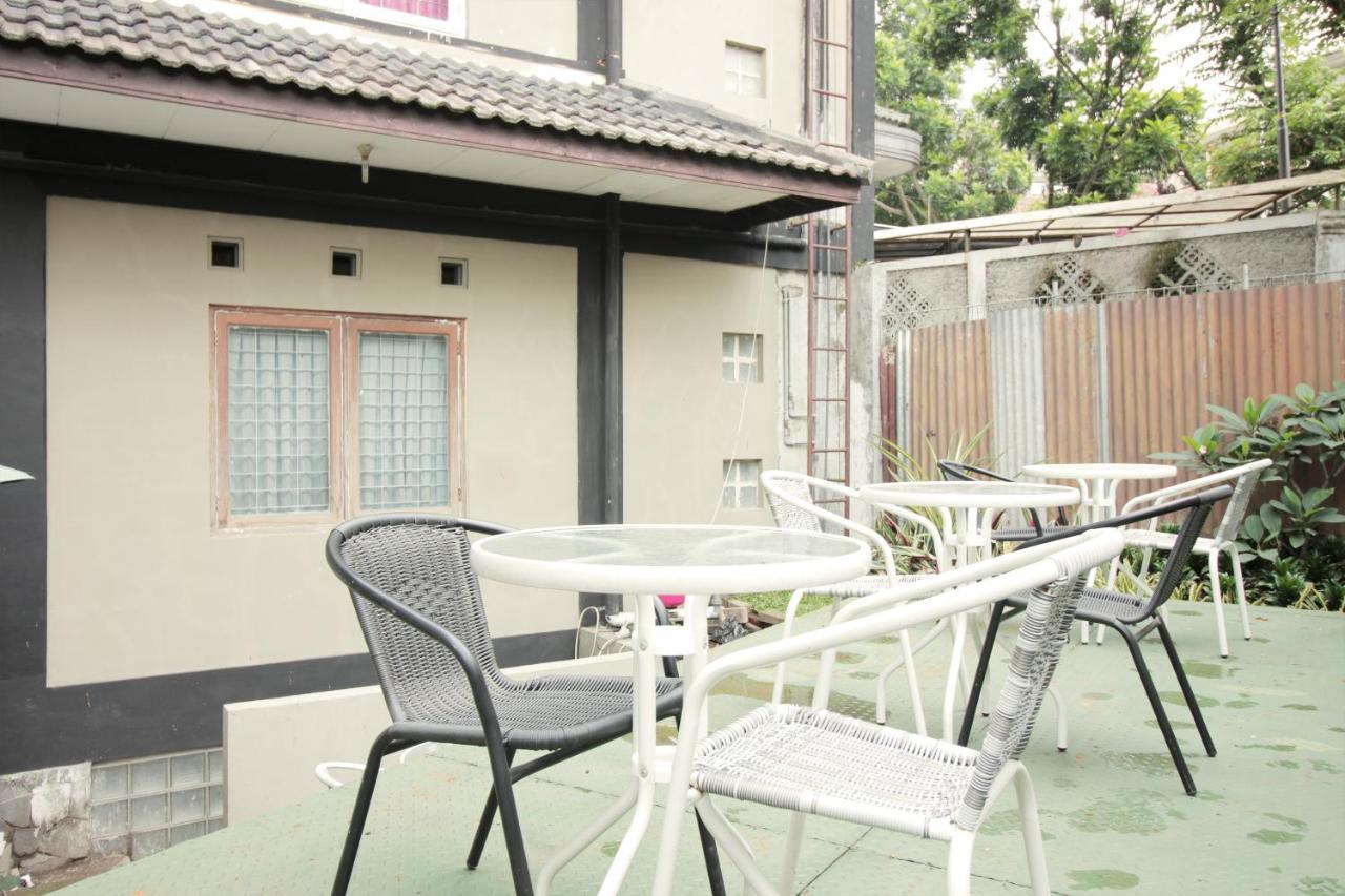 Oyo 260 Home 33 万隆 外观 照片