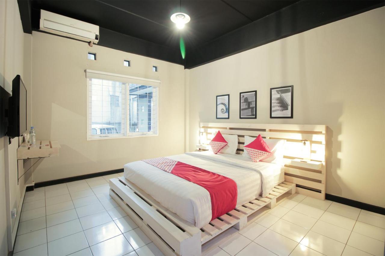 Oyo 260 Home 33 万隆 外观 照片